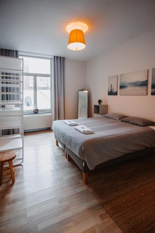 Central And Cozy In Брюксел Екстериор снимка